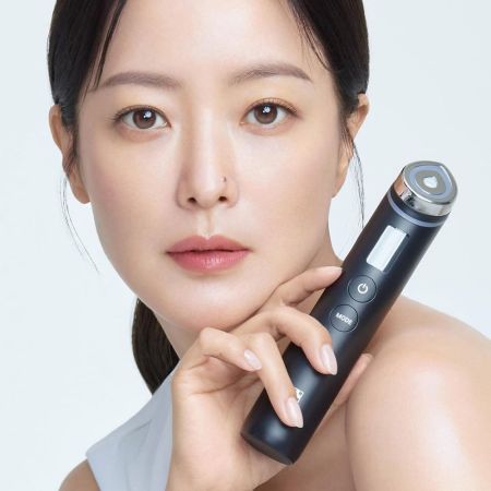 Medicube, Dispozitiv de ingrijire a pielii Age-R Booster Pro 6-în-1 Black