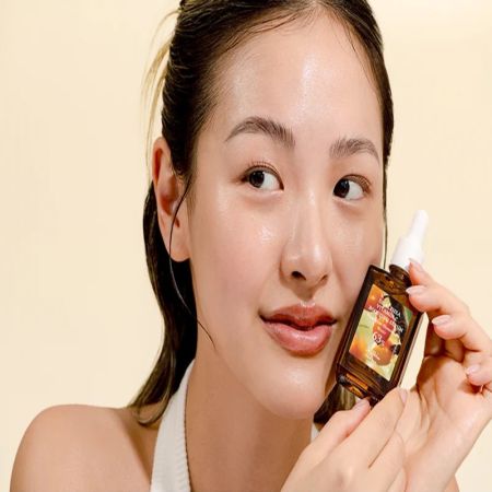 Dr. Althea, Serum cu Vitamina C si 8 tipuri de acid hyaluronic, 30 ml